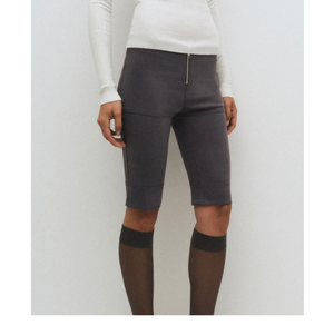 DIANA SHORT IN GREY