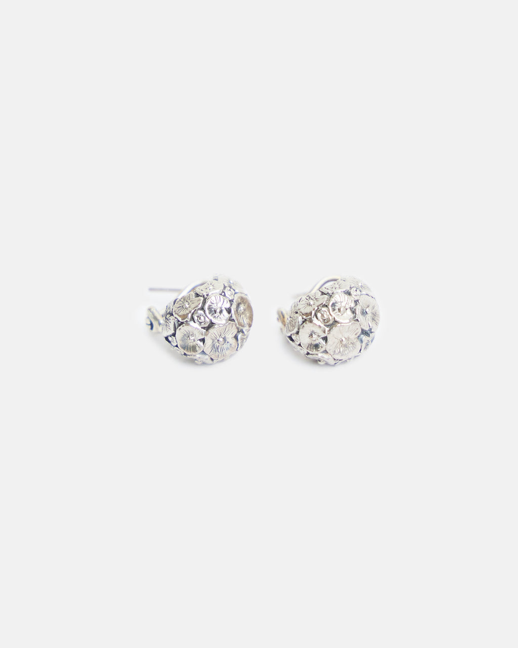 LP EMBRACE EARRINGS