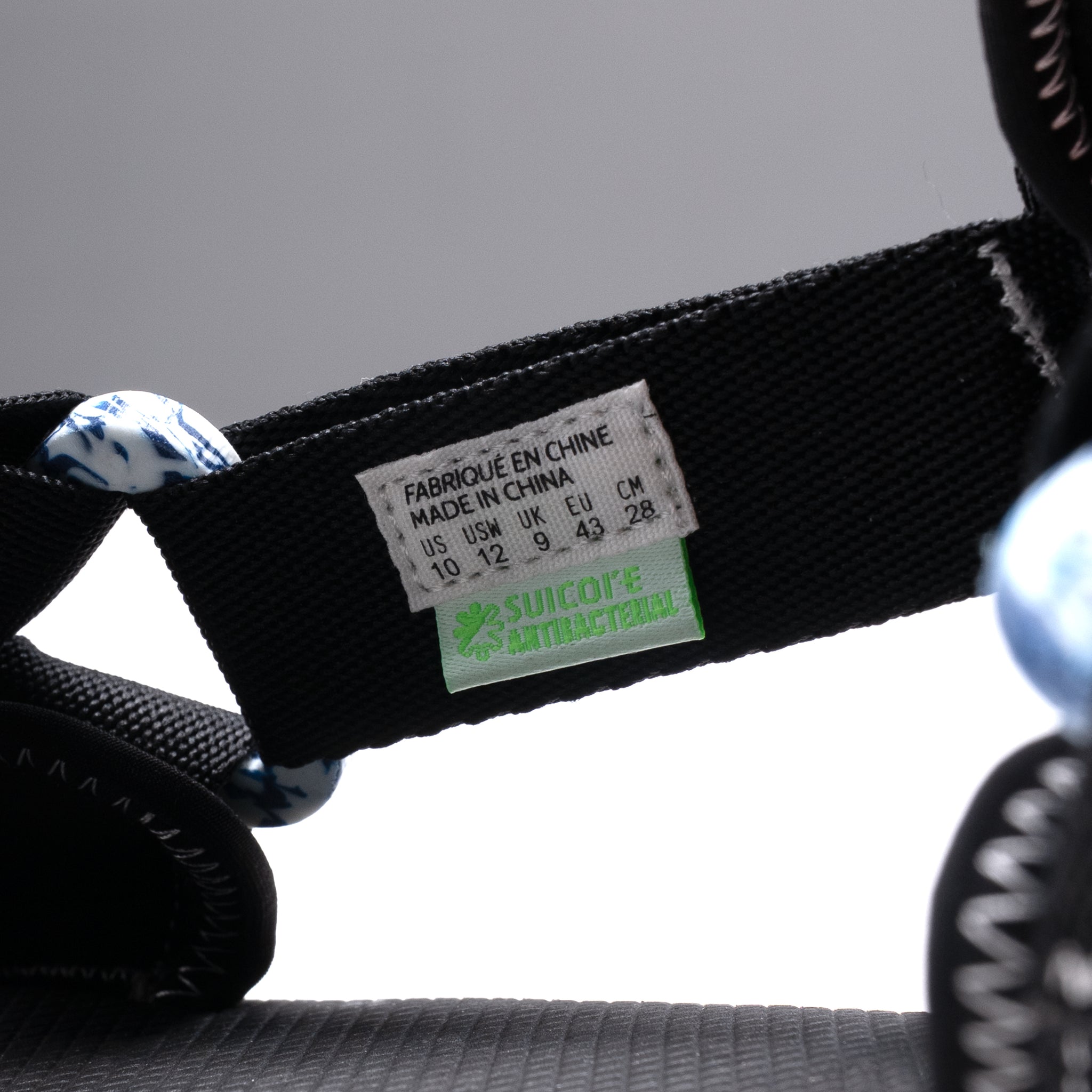 SPACE AVAILABLE X SUICOKE - DEPA