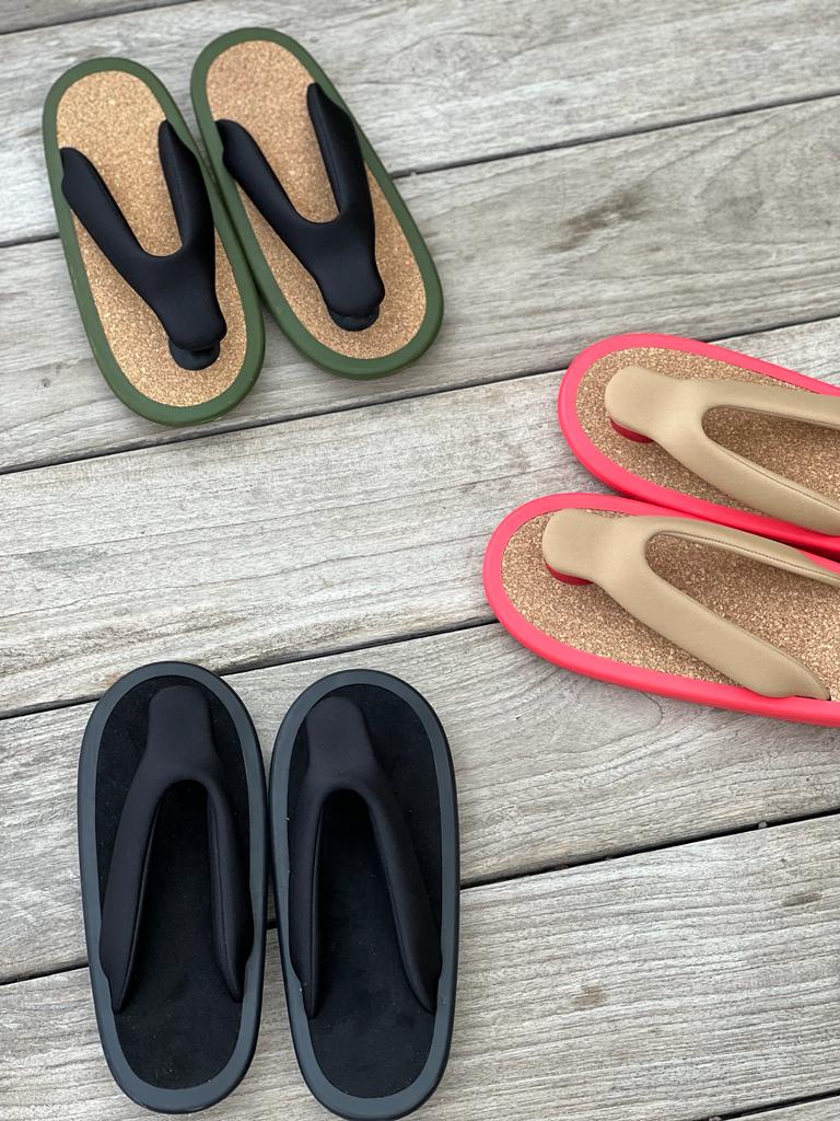 BLACK / RED CORK SANDALS